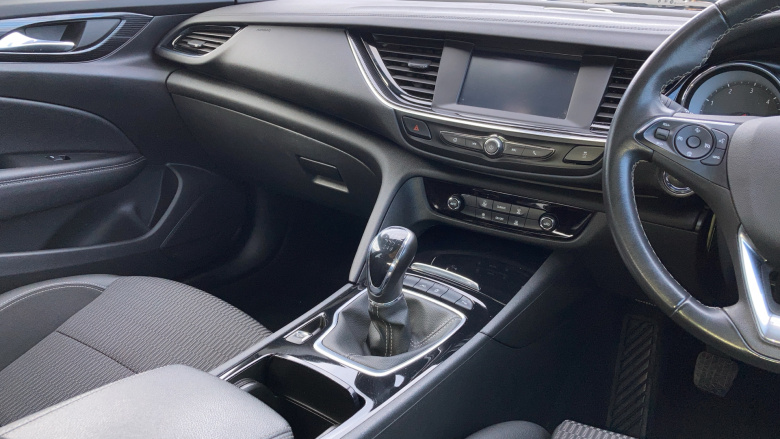 Vauxhall Insignia 1.6 Turbo D ecoTec Tech Line Nav 5dr Diesel Hatchback